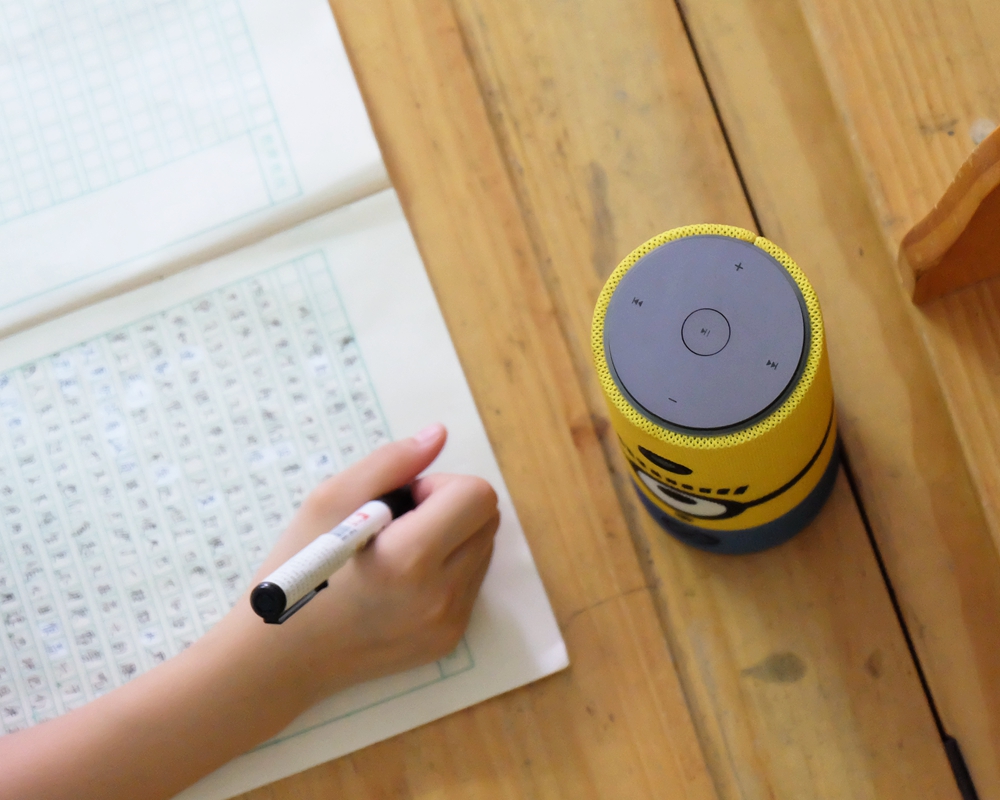 智能小伴侣叮咚小黄人智能音箱就是这么让人爱不释手