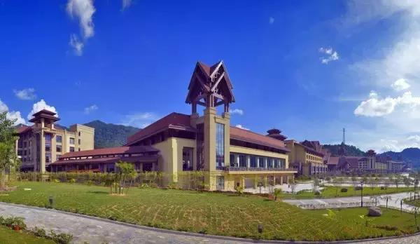 曲江经律论温泉度假村一日游,韶关经律论温泉小镇