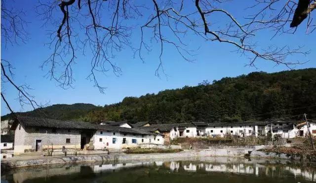 曲江经律论温泉度假村一日游,韶关经律论温泉小镇