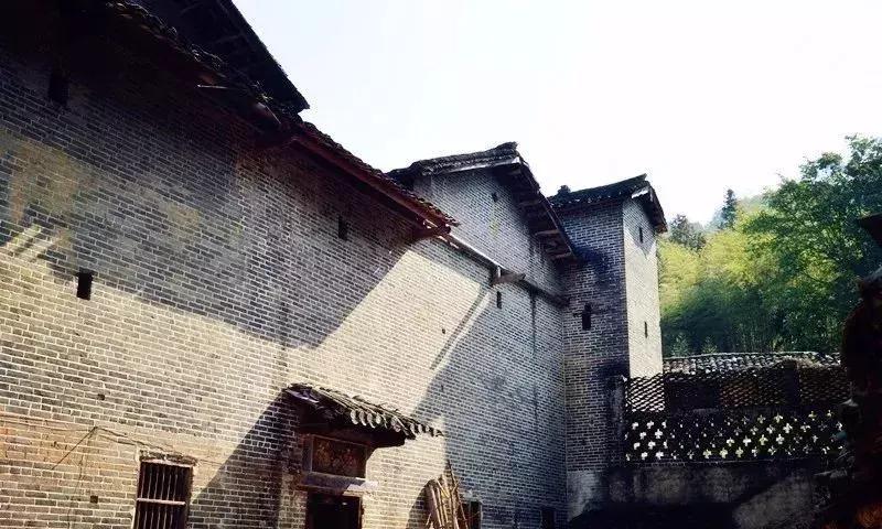 曲江经律论温泉度假村一日游,韶关经律论温泉小镇