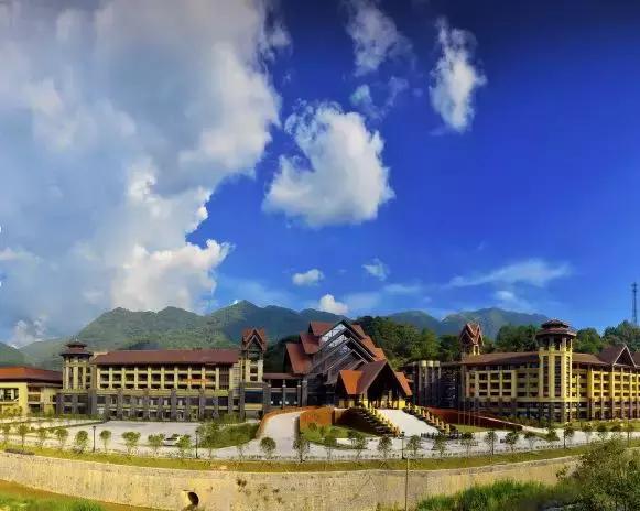 曲江经律论温泉度假村一日游,韶关经律论温泉小镇