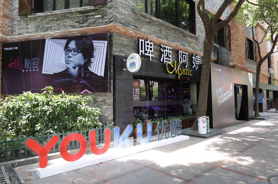 鹿晗评c罗和梅西,鹿晗谈c罗和梅西哪个厉害