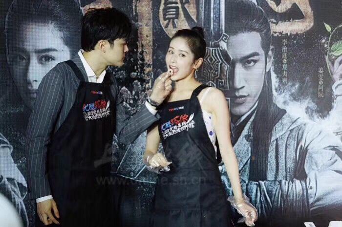 鹿晗评c罗和梅西,鹿晗谈c罗和梅西哪个厉害