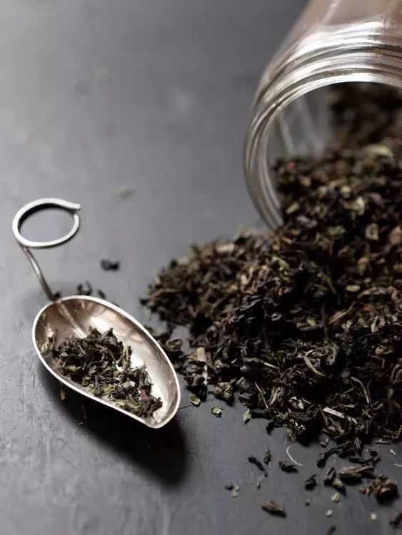 洗衣粉巧治蟑螂小妙招,洗衣粉怎么弄才能消灭蟑螂