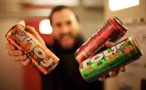 喝了“*身失**酒FourLoko“，请你不要奔向他的床