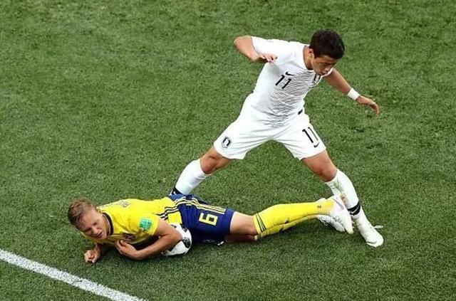 韩国足球号称功夫足球,中国功夫足球对韩国队