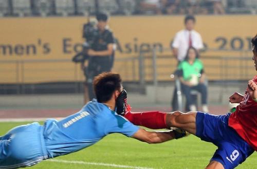 韩国足球号称功夫足球,中国功夫足球对韩国队