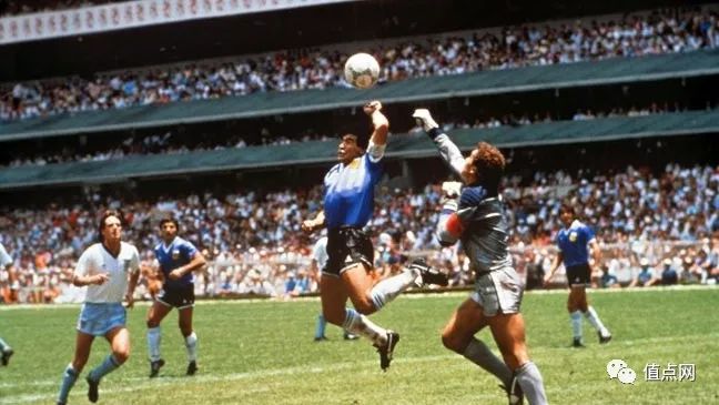 怀缅足球强国风光｜北京春拍的「世界杯*物文**」