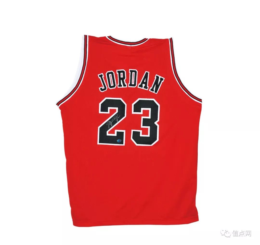 怀缅足球强国风光｜北京春拍的「世界杯*物文**」