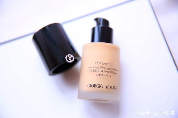 黑榜国货粉底液,黑榜干皮粉底液