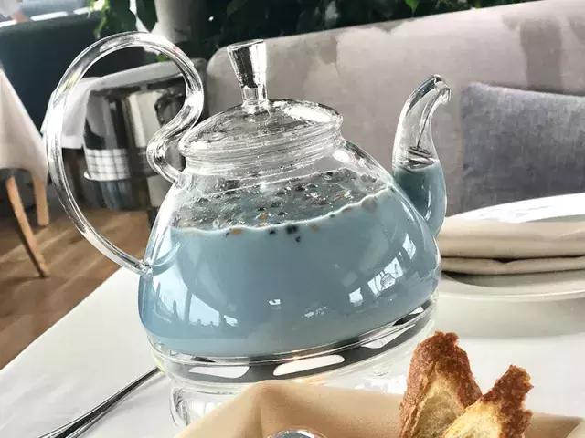 借着世界杯，你在米兰巴黎找不到的限量款，我居然在俄罗斯找到了