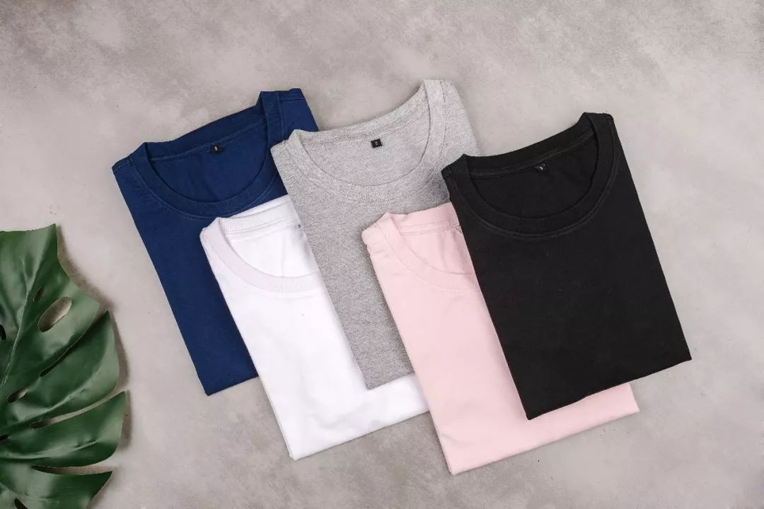什么颜色的t恤不挑皮肤比较百搭,适合夏天的纯色各种颜色的t恤