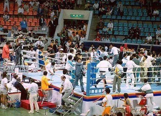 世界杯韩国黑西班牙,韩国世界杯上演全武行