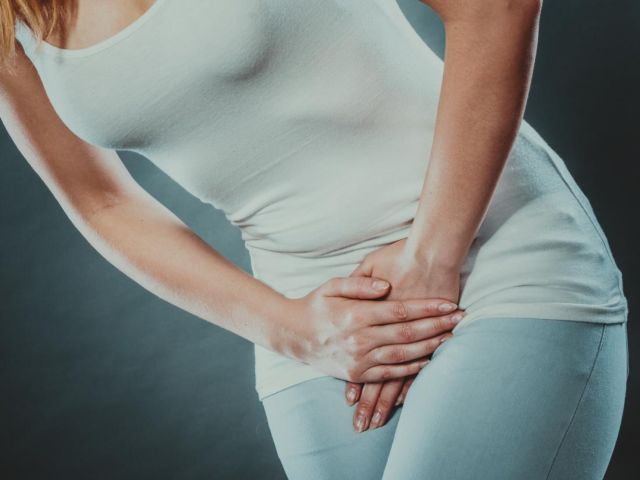 尿液一开始像石灰水,尿总是一股化学气味