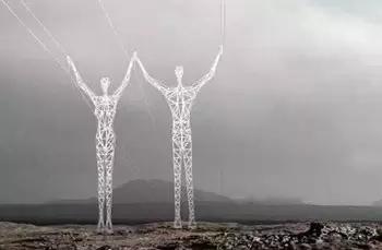 玩转世界杯,俄罗斯人居然连电力铁塔都不放过~