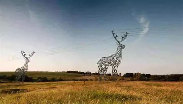 玩转世界杯,俄罗斯人居然连电力铁塔都不放过~