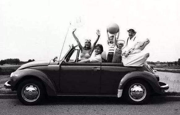 相亲其实不用租玛莎拉蒂,70岁的甲壳虫,保时捷之母,拉风有情怀