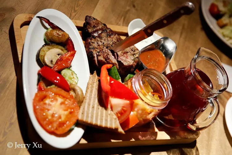 俄罗斯战斗民族冬天的日常,俄罗斯战斗民族视频日常