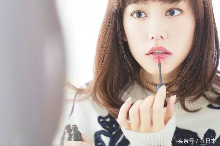 白白嫩嫩的日本妹子，夏天都用这11款美白面膜，而我最爱第8款！