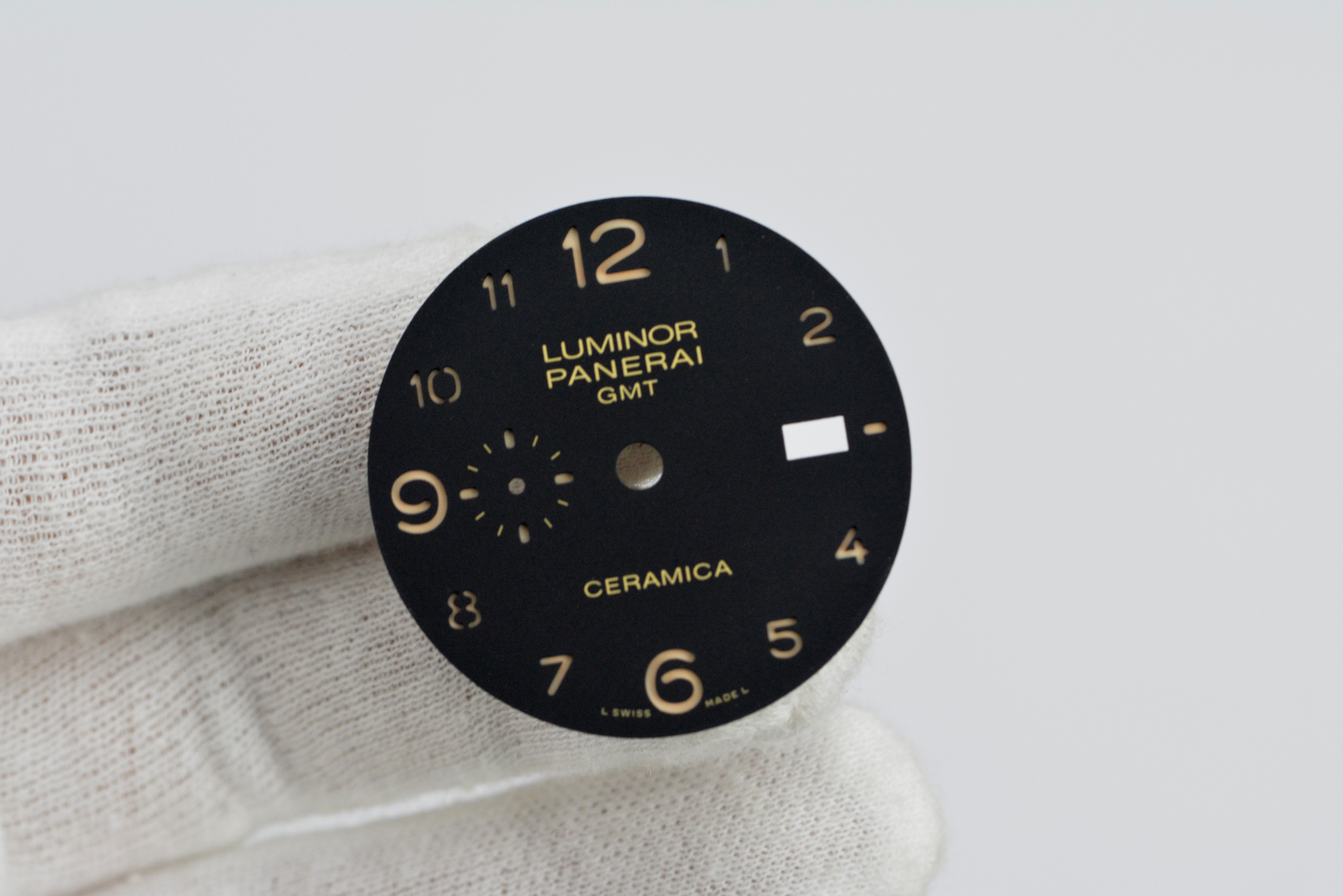 沛纳海新款2024,沛纳海pam01663烟熏蓝