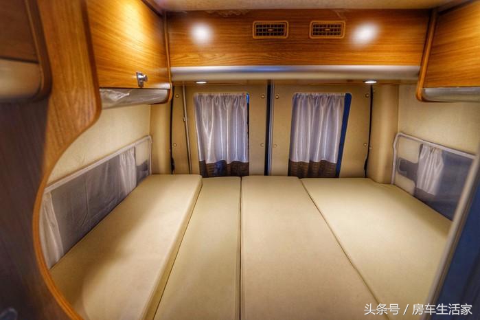 房车出行旅游 (房车生活自驾游旅居直播)