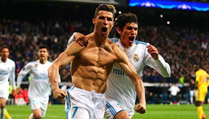 c罗和詹姆斯都是极度自律的人,老詹的胸肌