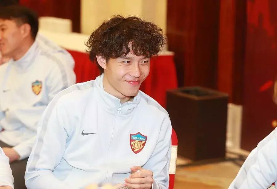 日本队0-2,日本队双脚出线