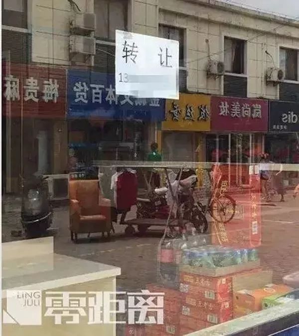 2岁儿子被咬老爸摔死泰迪，全家被人肉老婆闹自杀，网友吵翻了……