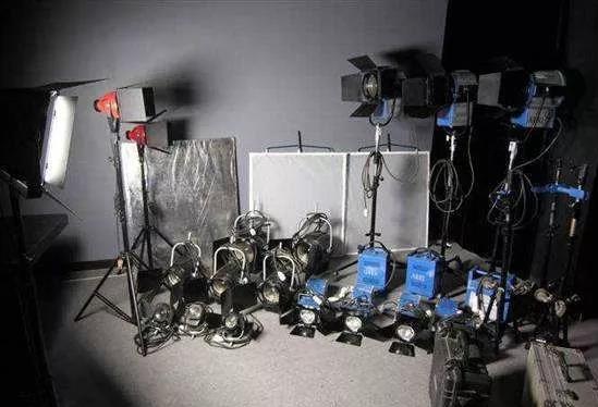 摄像机cmos是什么意思,摄像机cmos怎么选择