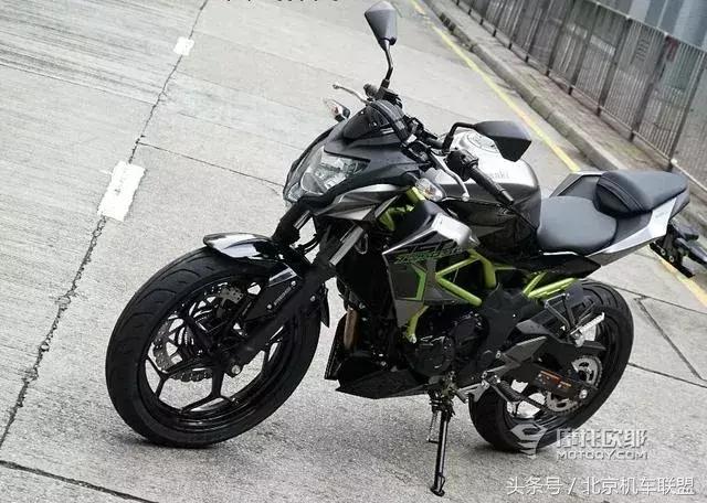 川崎小忍者vs川崎z250,川崎小忍者250和z400rs