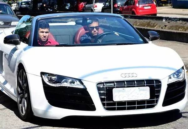 世界杯著名球员开什么跑车,世界杯冠军球星开什么车