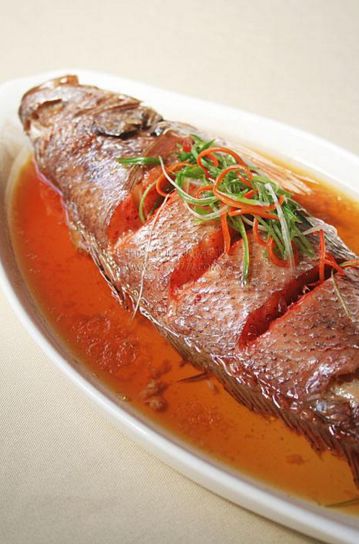 冬阴功蒸鲈鱼,茶油蒸鲈鱼可治胃病吗