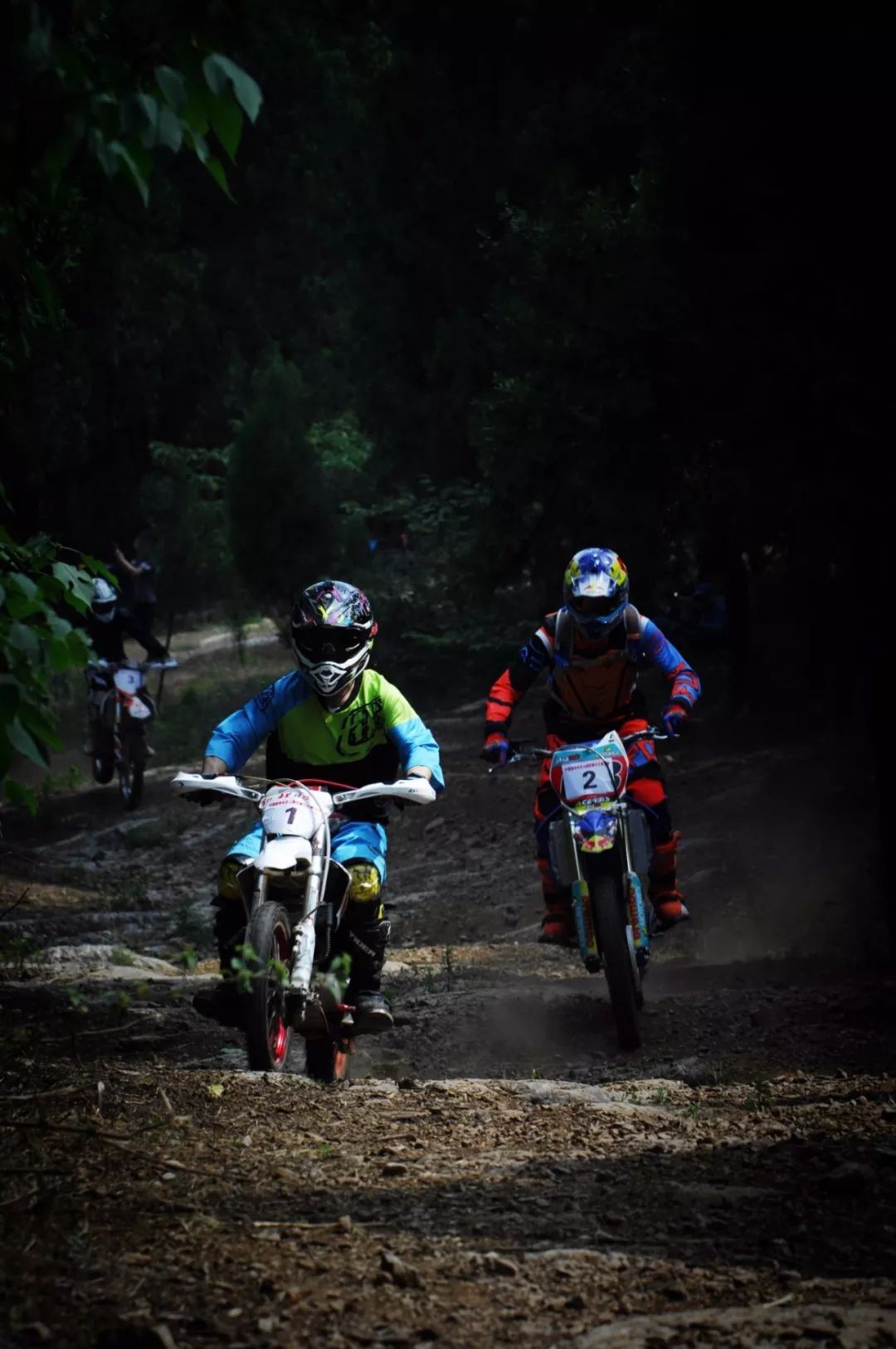 夏天里的一把火——2018徐州坦克山越野摩托车耐力赛