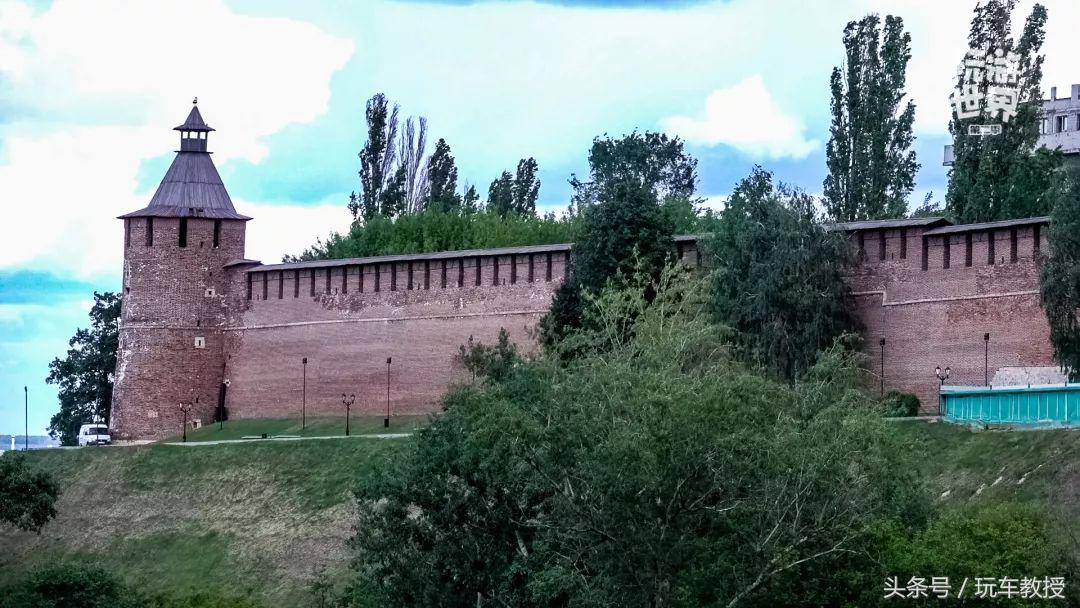 尾灯竟然比夕阳美?这次旅程开的三台SUV简直开挂