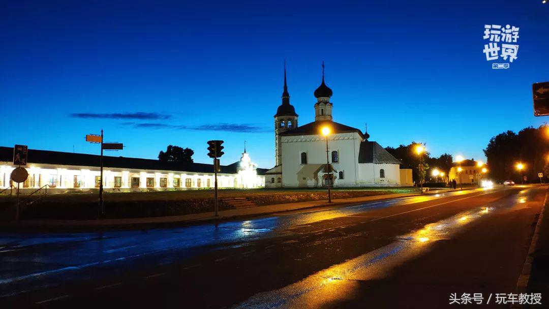 尾灯竟然比夕阳美?这次旅程开的三台SUV简直开挂