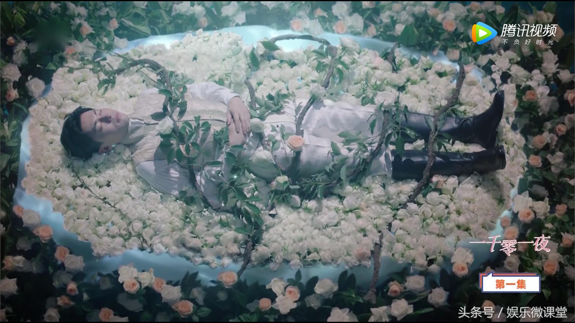 邓伦热巴新剧高甜，手环助攻恋情发展太快！网友：目测手环要火！