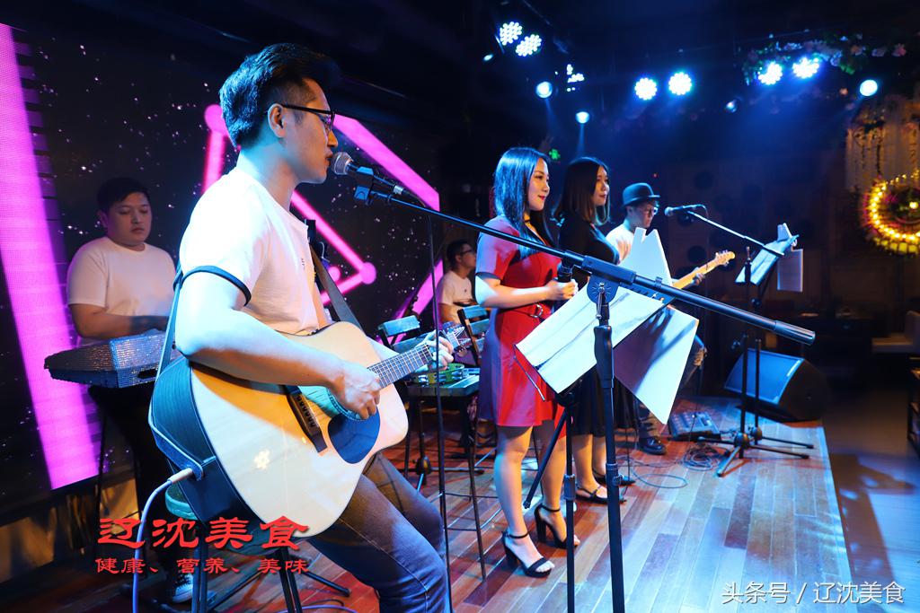 这家缝纫机串串香改变了沈阳酒吧的世界，撸串听歌相当巴适