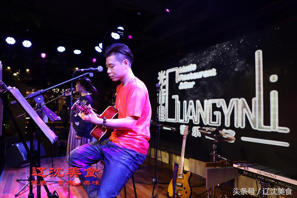 这家缝纫机串串香改变了沈阳酒吧的世界，撸串听歌相当巴适