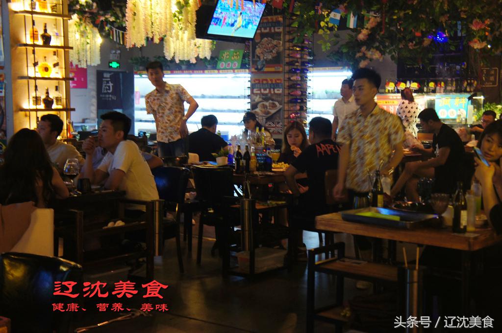 这家缝纫机串串香改变了沈阳酒吧的世界，撸串听歌相当巴适