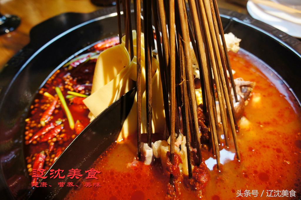 这家缝纫机串串香改变了沈阳酒吧的世界，撸串听歌相当巴适