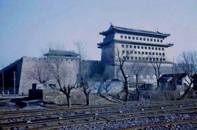 吃货雷达｜跟着我们，逛吃西二环