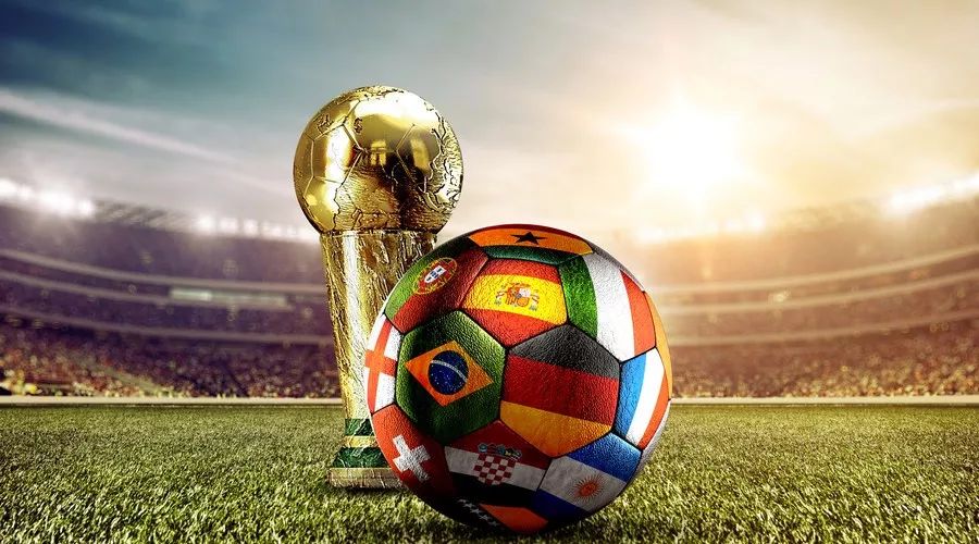 一半伤感一半喜悦,一半悲伤一半欢喜