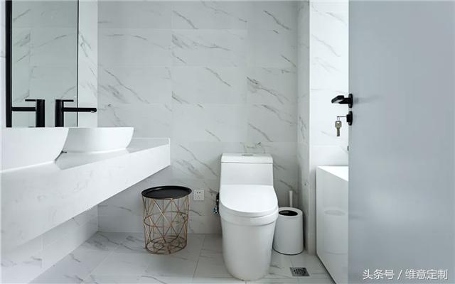 卫生间的水太小怎么回事,卫生间太小太潮湿