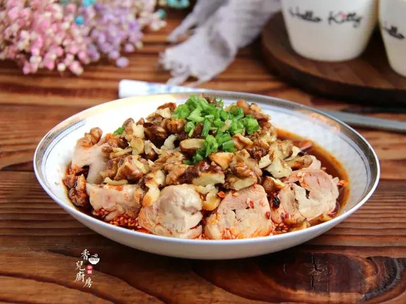 核桃仁和它搭配,每天吃一点,增智健脑,提高免疫力