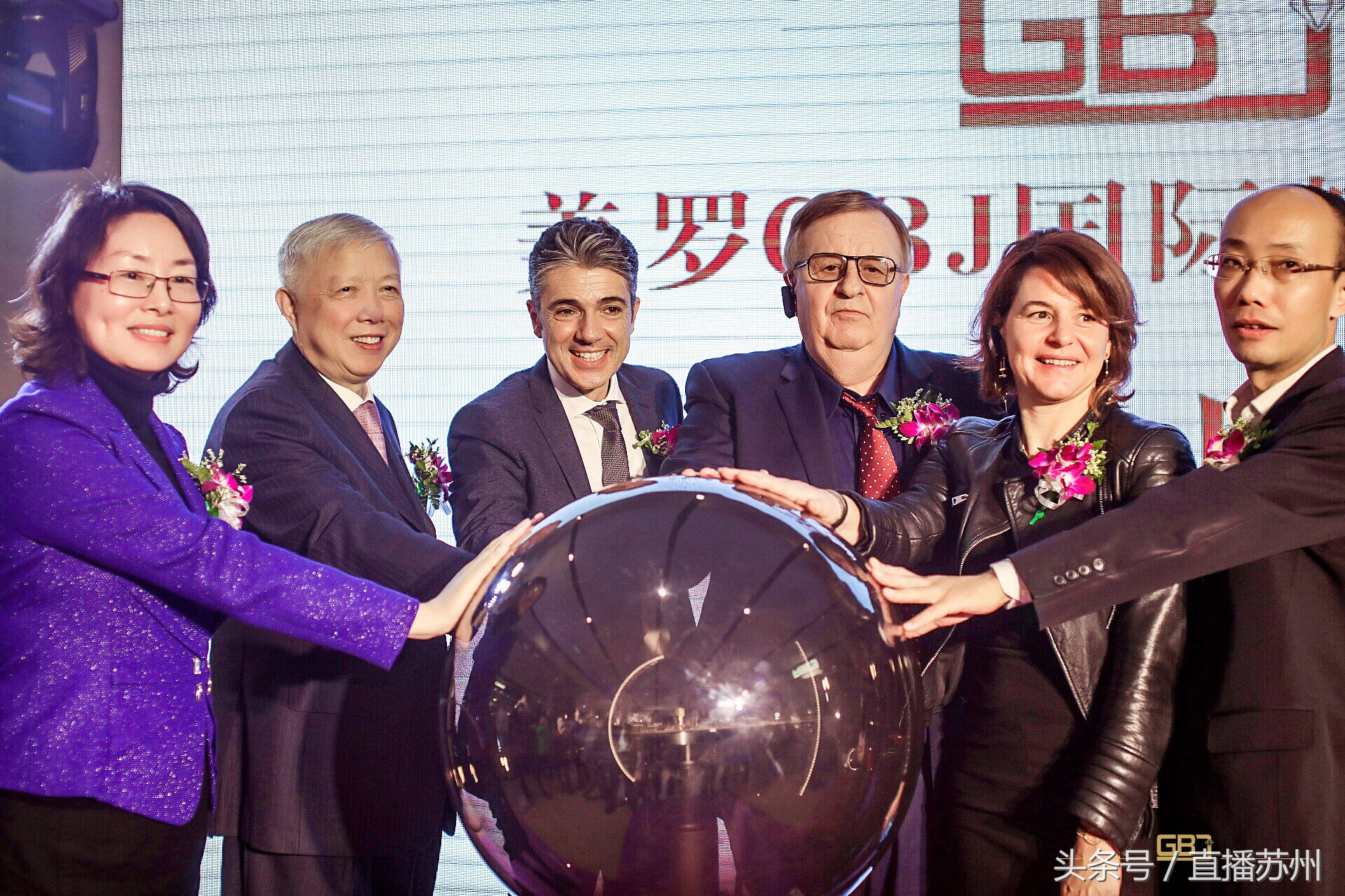 在上海新开一家海外珠宝店不算什么?全球珠宝一站逛才是王道!