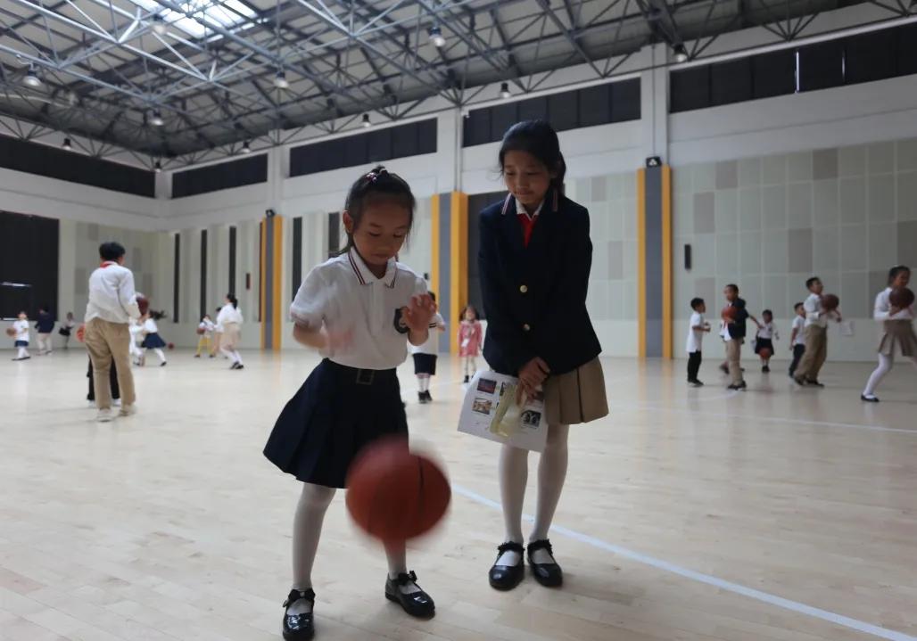 天府新区华阳小学：校园那么美，萌娃来打卡