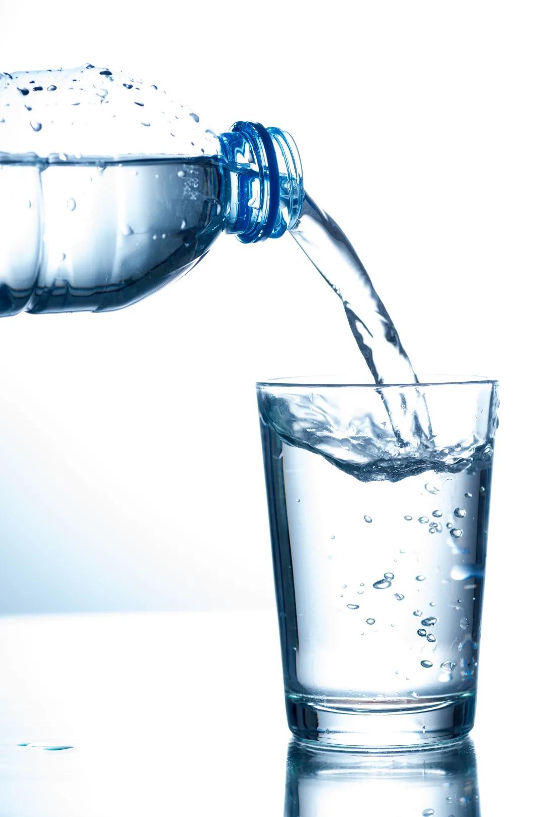 肌肤闪耀光彩,美容品美时美刻