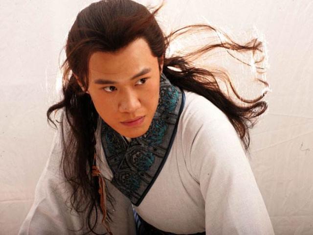 冒牌金庸的小说,假冒金庸和梁羽生的2本武侠小说