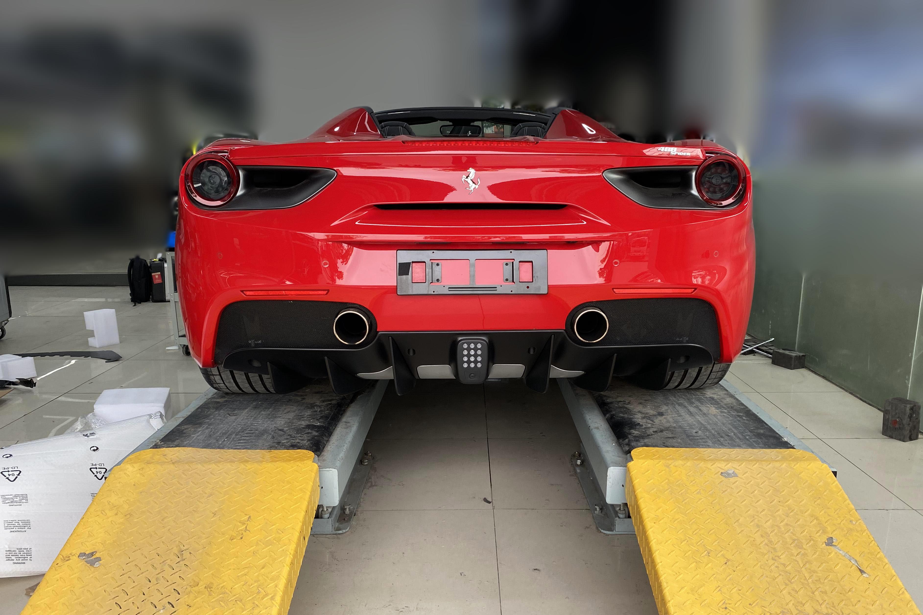 300000买的法拉利488修复,2018年的法拉利488还值多少