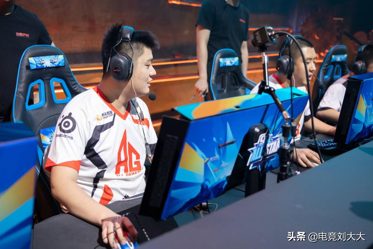 cf穿越火线70kgvs白鲨狙神之争,穿越火线70kg打哭白鲨